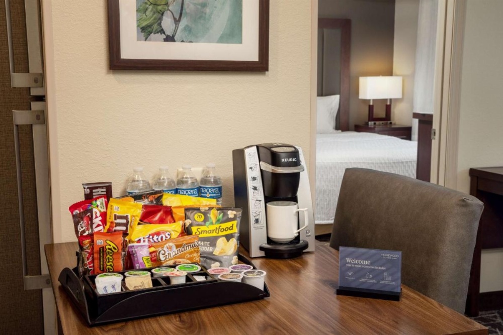 Premium One-Bedroom King Suite - Non-Smoking